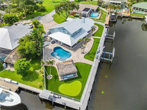 123 Queen Ann Court Hutchinson Island FL 34949