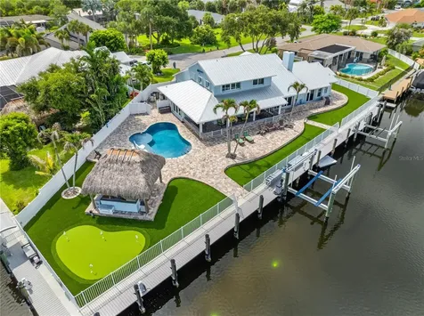 123 Queen Ann Court Hutchinson Island FL 34949