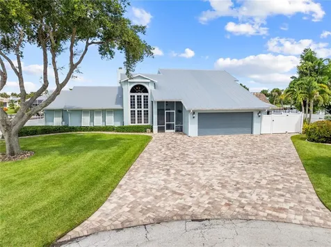 123 Queen Ann Court Hutchinson Island FL 34949