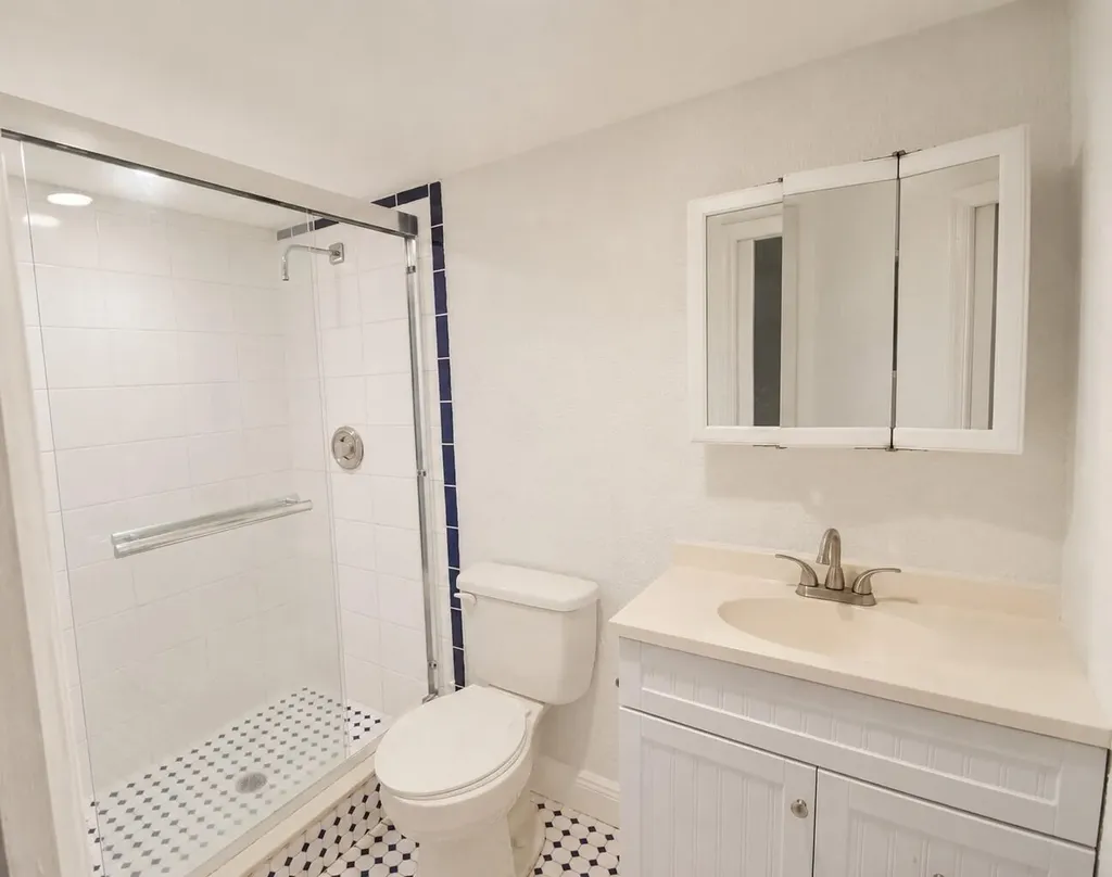 5220 Las Verdes Circle Delray Beach FL 33484