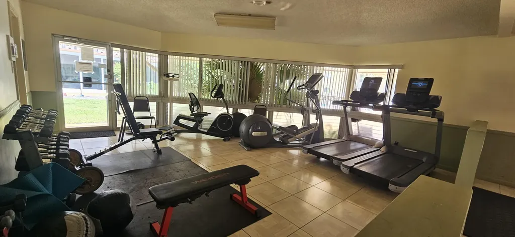 421 NE 14th Avenue Hallandale Beach FL 33009