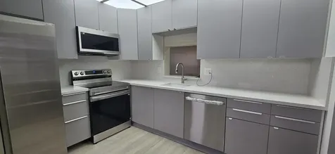 421 NE 14th Avenue Hallandale Beach FL 33009