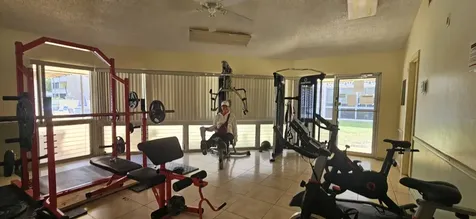 421 NE 14th Avenue Hallandale Beach FL 33009