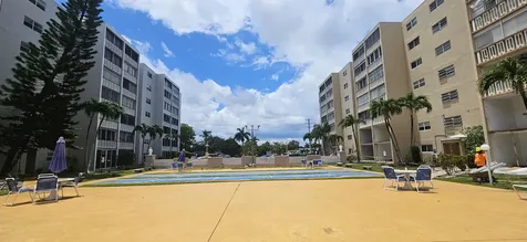 421 NE 14th Avenue Hallandale Beach FL 33009