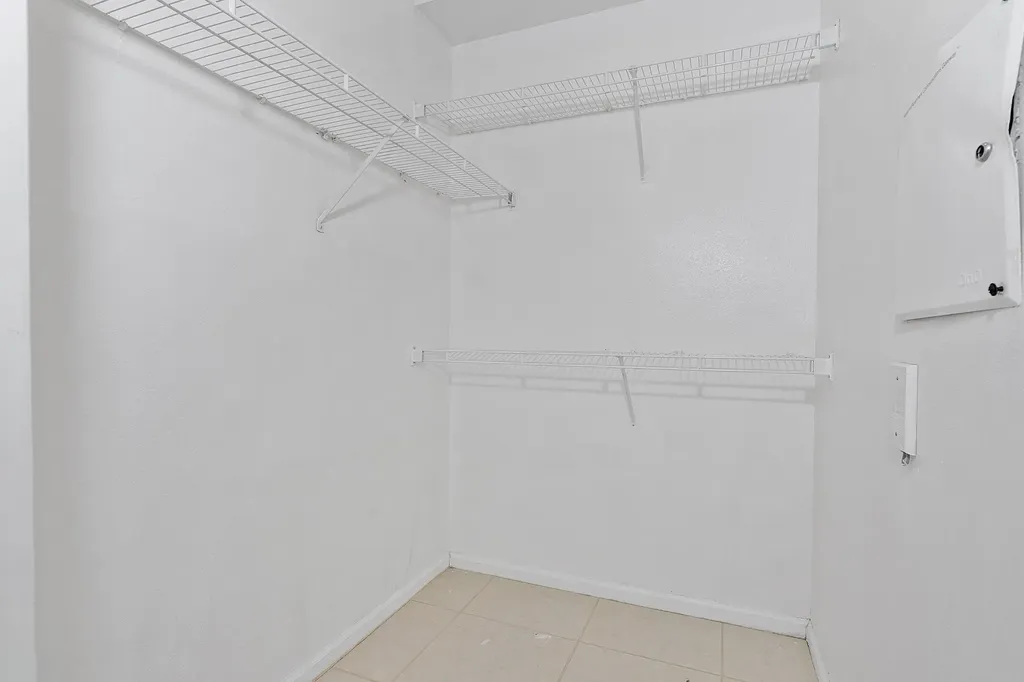533 NE 3rd Avenue Fort Lauderdale FL 33301