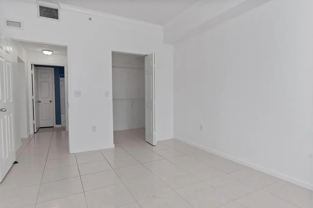 533 NE 3rd Avenue Fort Lauderdale FL 33301