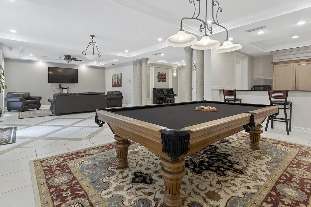 533 NE 3rd Avenue Fort Lauderdale FL 33301