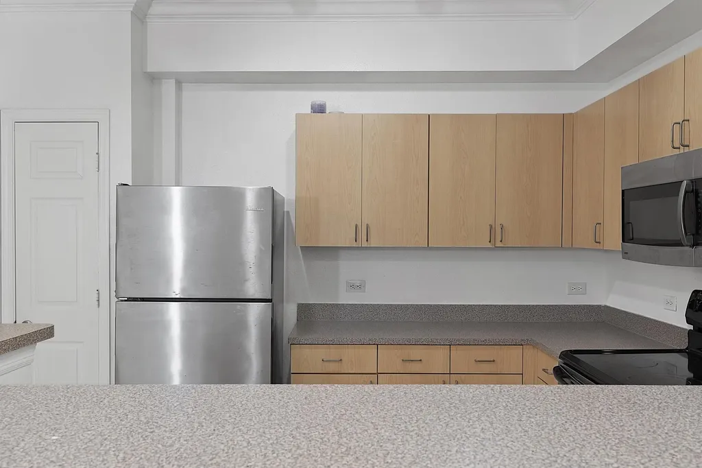 533 NE 3rd Avenue Fort Lauderdale FL 33301