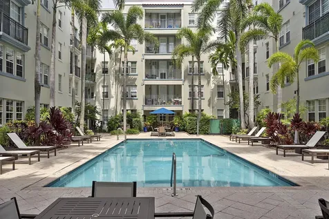 533 NE 3rd Avenue Fort Lauderdale FL 33301