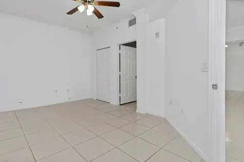 533 NE 3rd Avenue Fort Lauderdale FL 33301