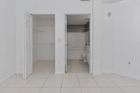 533 NE 3rd Avenue Fort Lauderdale FL 33301