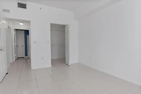 533 NE 3rd Avenue Fort Lauderdale FL 33301