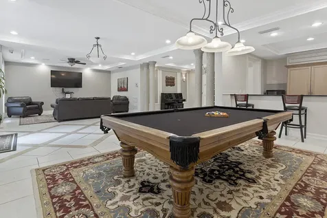 533 NE 3rd Avenue Fort Lauderdale FL 33301