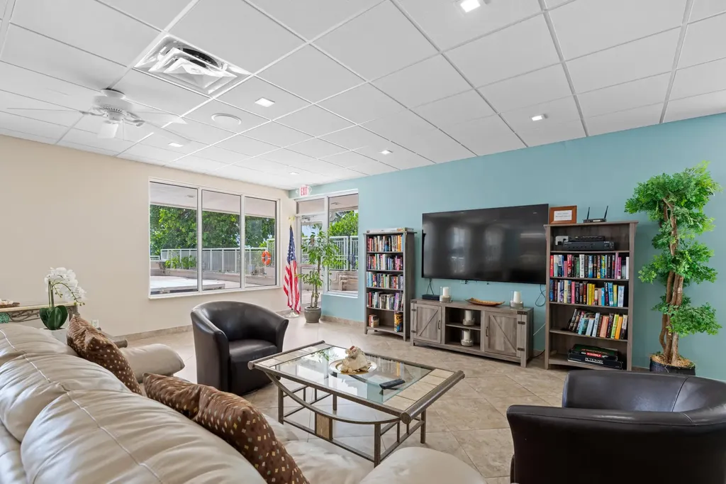 1050 Hillsboro Mile Hillsboro Beach FL 33062