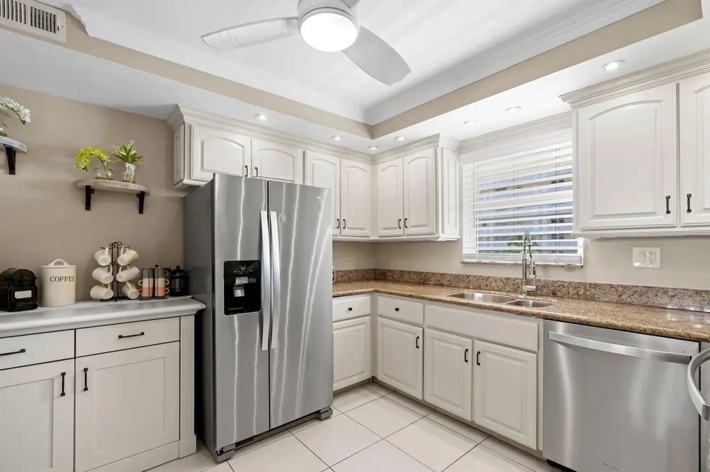 1050 Hillsboro Mile Hillsboro Beach FL 33062