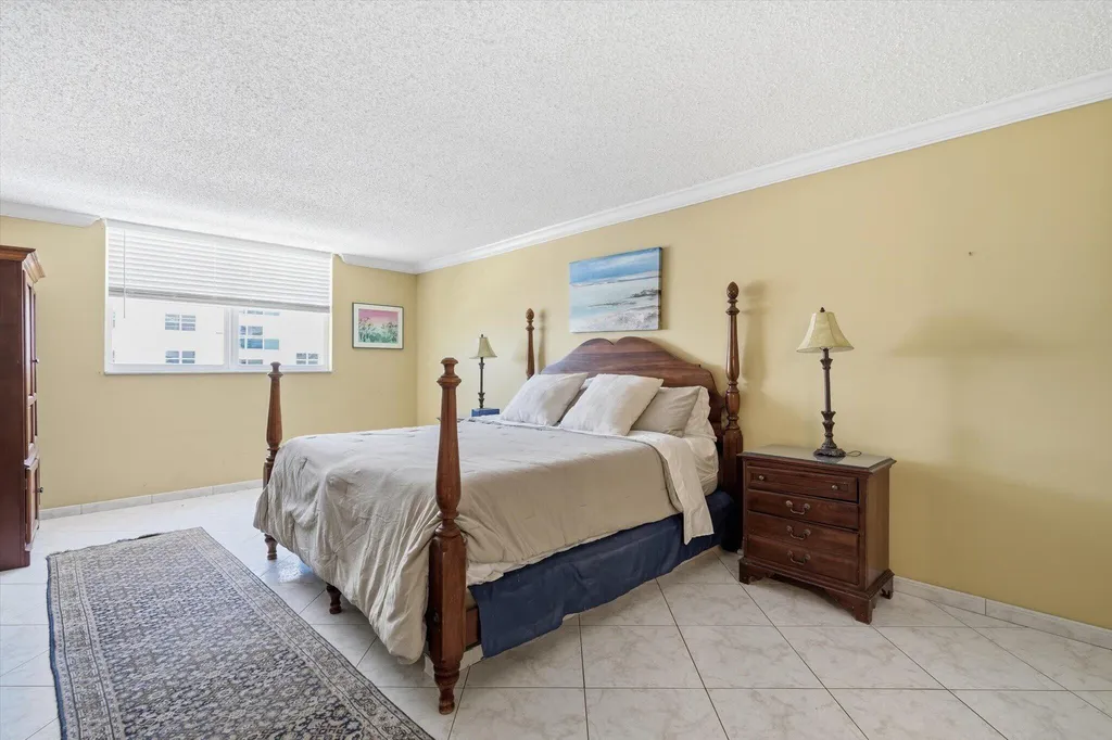 1601 S Ocean Drive Hollywood FL 33019