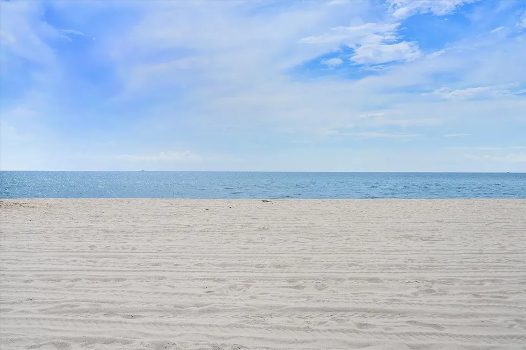 1601 S Ocean Drive Hollywood FL 33019