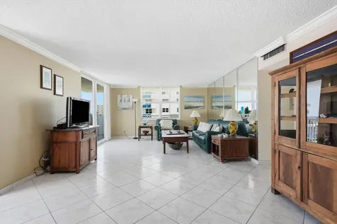 1601 S Ocean Drive Hollywood FL 33019