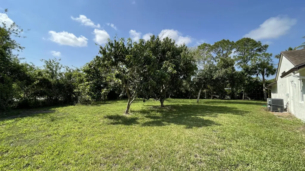 17548 32nd Lane N The Acreage FL 33470
