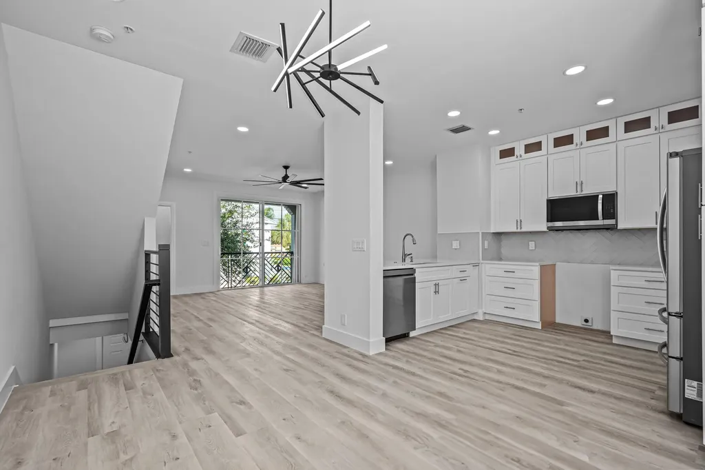 75 NW 4th Avenue Delray Beach FL 33444