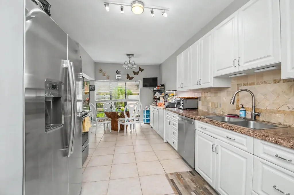 7678 Solimar Circle Boca Raton FL 33433