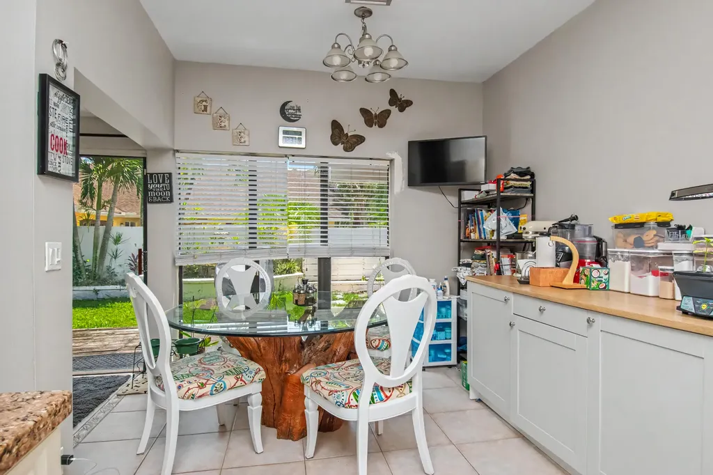 7678 Solimar Circle Boca Raton FL 33433