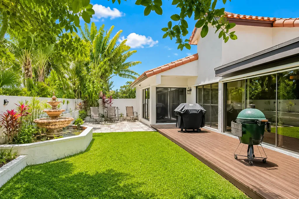 7678 Solimar Circle Boca Raton FL 33433