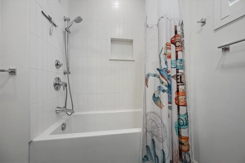 611 N Palmway Lake Worth Beach FL 33460