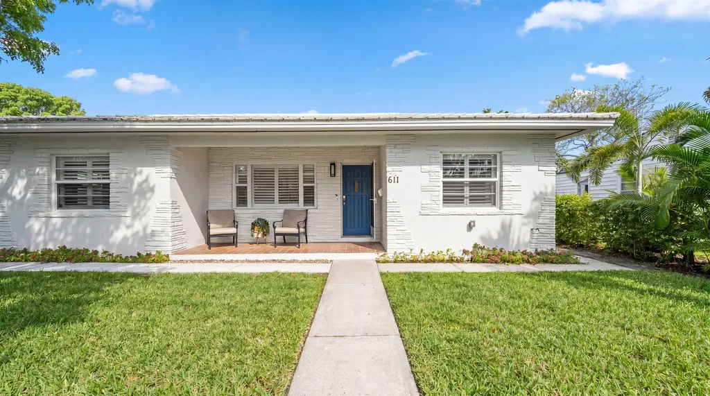 611 N Palmway Lake Worth Beach FL 33460