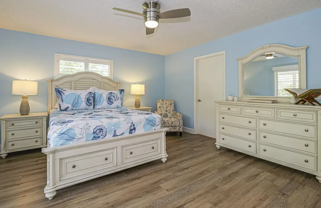 28 Vista Gardens Trail Vero Beach FL 32962