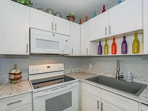 28 Vista Gardens Trail Vero Beach FL 32962