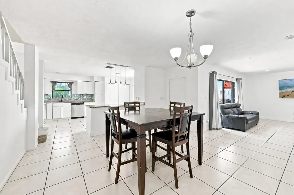 2716 Yale Lane Boynton Beach FL 33426