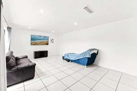 2716 Yale Lane Boynton Beach FL 33426