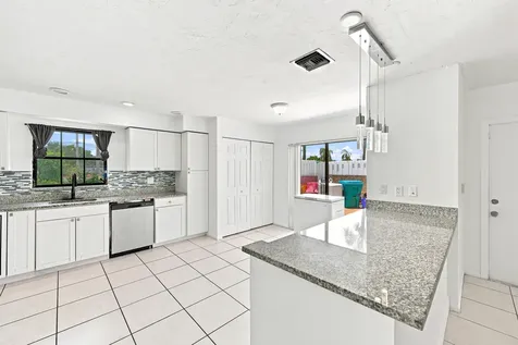 2716 Yale Lane Boynton Beach FL 33426
