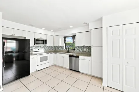 2716 Yale Lane Boynton Beach FL 33426
