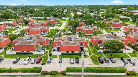 2716 Yale Lane Boynton Beach FL 33426