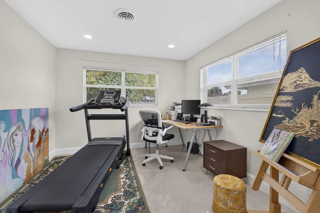 9860 Honeysuckle Avenue Palm Beach Gardens FL 33410