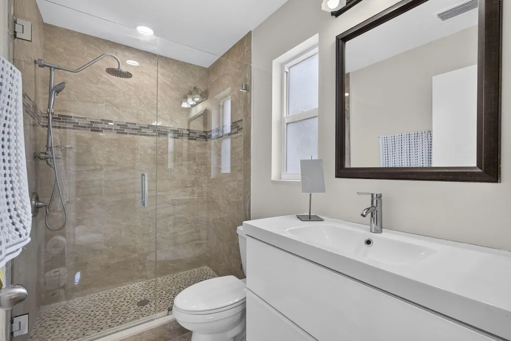 9860 Honeysuckle Avenue Palm Beach Gardens FL 33410