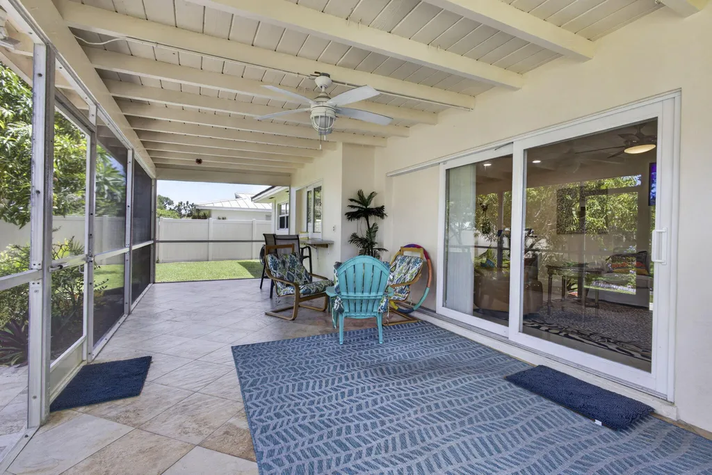 9860 Honeysuckle Avenue Palm Beach Gardens FL 33410