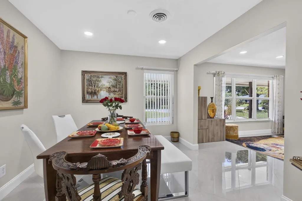 9860 Honeysuckle Avenue Palm Beach Gardens FL 33410
