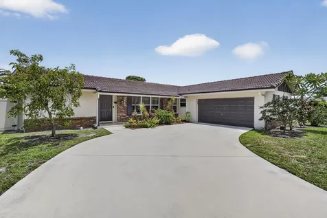 9860 Honeysuckle Avenue Palm Beach Gardens FL 33410