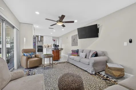 9860 Honeysuckle Avenue Palm Beach Gardens FL 33410