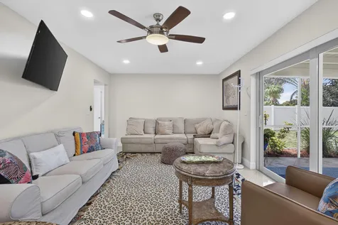 9860 Honeysuckle Avenue Palm Beach Gardens FL 33410