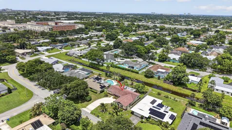 9860 Honeysuckle Avenue Palm Beach Gardens FL 33410