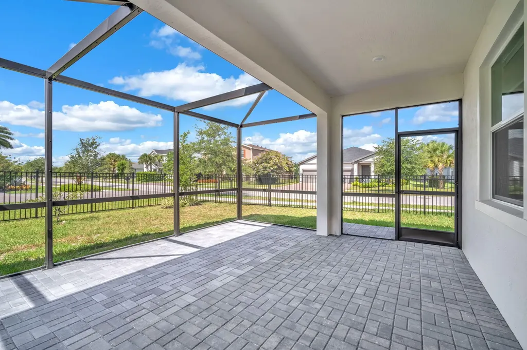 19270 Rolling Acres Road The Acreage FL 33470
