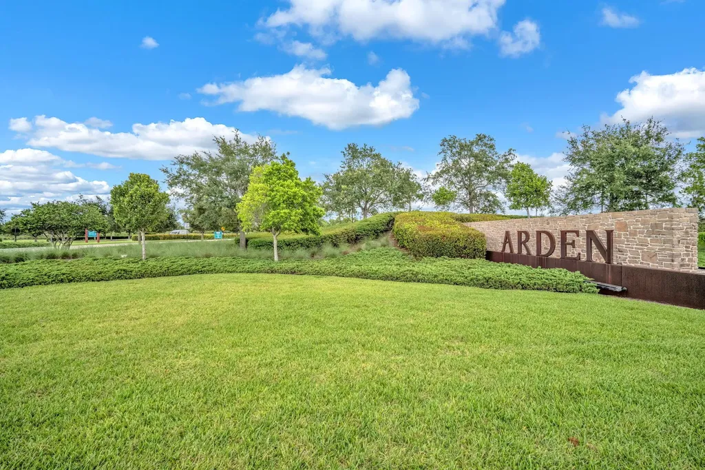 19270 Rolling Acres Road The Acreage FL 33470
