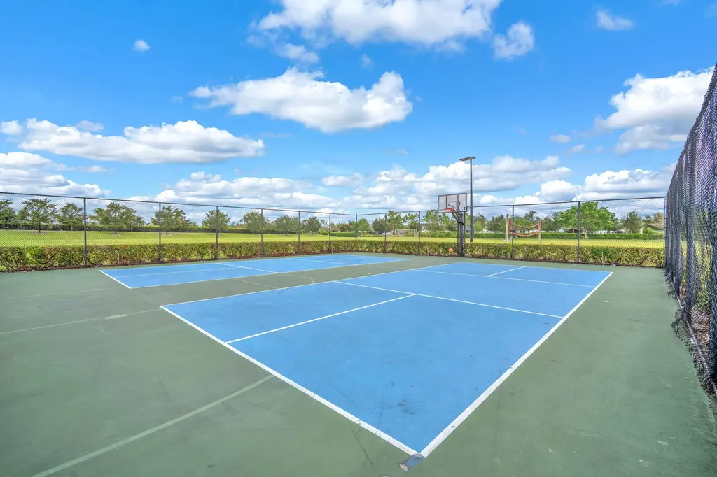 19270 Rolling Acres Road The Acreage FL 33470