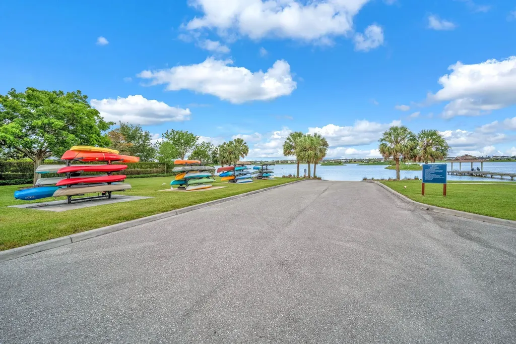 19270 Rolling Acres Road The Acreage FL 33470