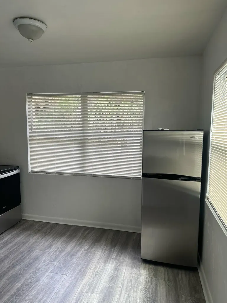 815 4th Street West Palm Beach FL 33401