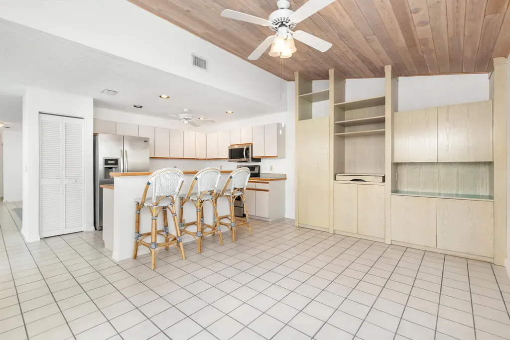 22 Selby Lane Palm Beach Gardens FL 33418